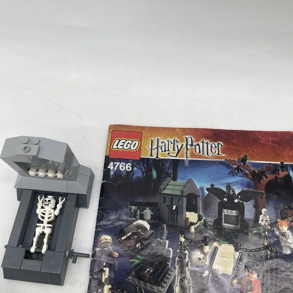 LEGO Harry Potter: Graveyard Duel (4766) With Manual Complete ?